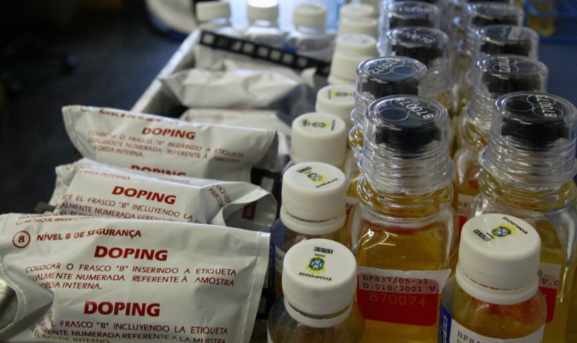 aplicacao-malotes-de-seguranca-medicamentos-kit-antidoping-close